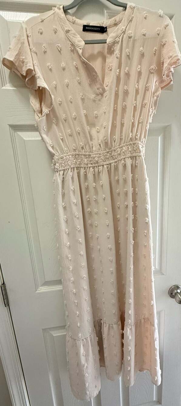 MEROKEETY Swiss Dot Maxi Dress Size M Pink Ruffle Flutter Sleeve V-Neck